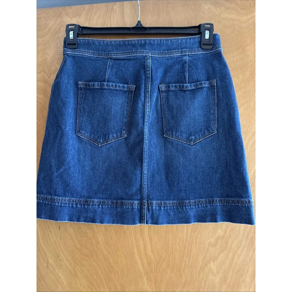 LOFT Women's Sz‎ 4 Button Denim Jean Mini Skirt